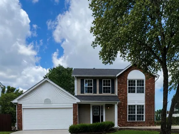 5819 Saddlebrook Dr, Saint Charles, MO 63304