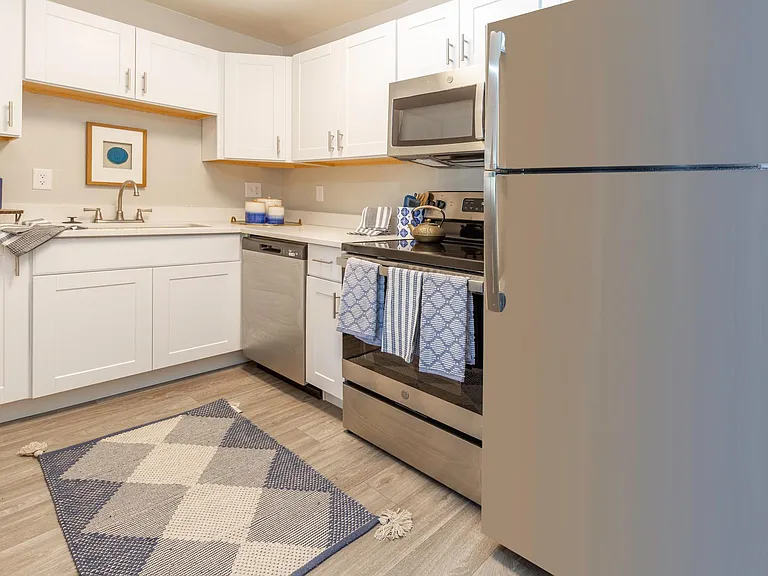 Mt. Aire Apartments — Photo 3