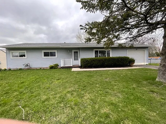 3 bed, 1.5 bath, 1316 sqft, $2,150 — Photo 1