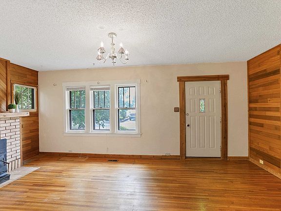 3rd image of 16 N Arties Ct