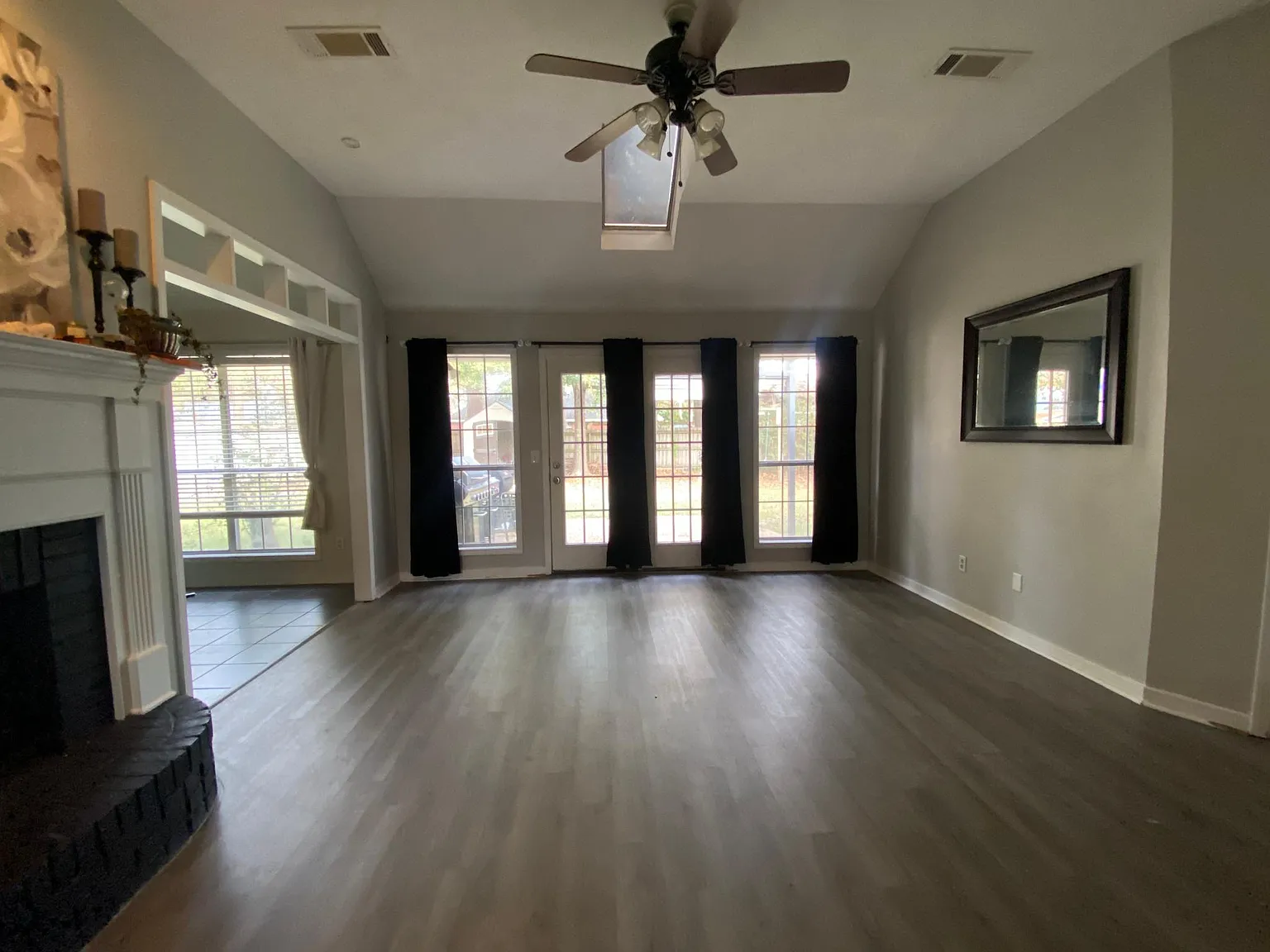 591 Acorn Ln — Photo 4