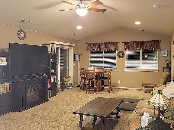 5th image of 2480 Gerald Ave