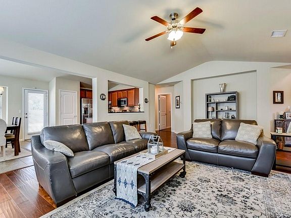 5th image of 2104 Ariella Dr