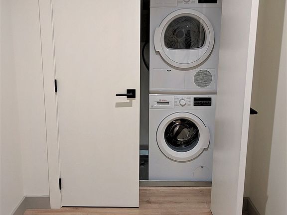 5th image of 83 S Franklin St #120