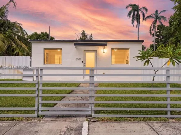 5911 SW 62nd Ter, South Miami, FL 33143