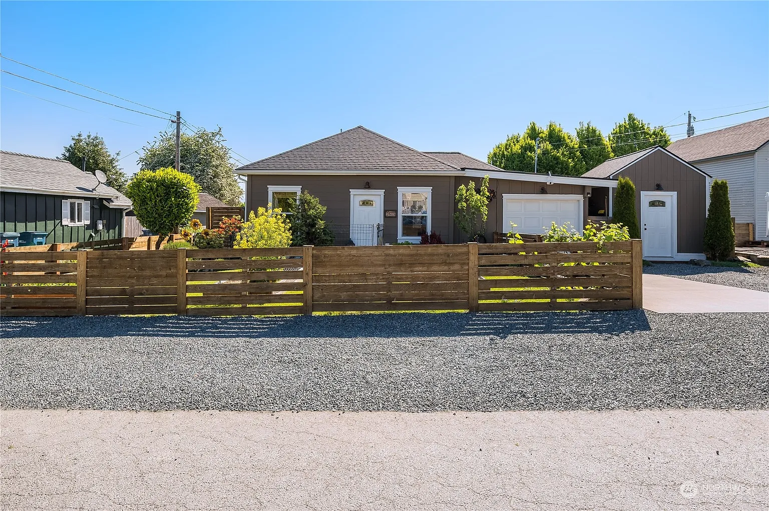 2615 Q Avenue photo 1