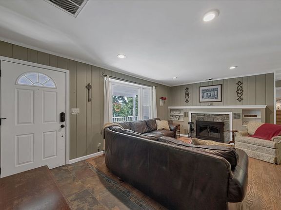 5th image of 13 Split Rock Rd