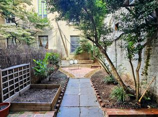 357A Clinton St, Brooklyn, NY 11231