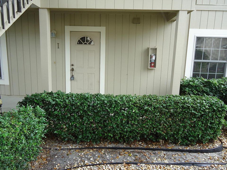 1st image of 18450 SE Wood Haven Ln APT I