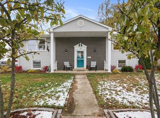 702 N Wheeler St, Griffith, IN 46319
