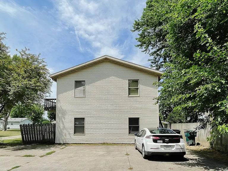 3624 W 26th St - Cozy & Spacious Living in Desirable Middletown Park! — Photo 13