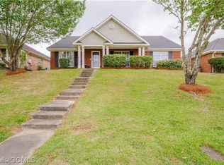 1230 Smithfield Rd E, Mobile, AL 36695