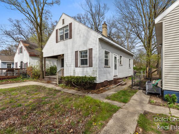 3326 Lemuel St, Muskegon Heights, MI 49444