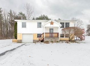 649 Filkins Rd, Newark, NY 14513