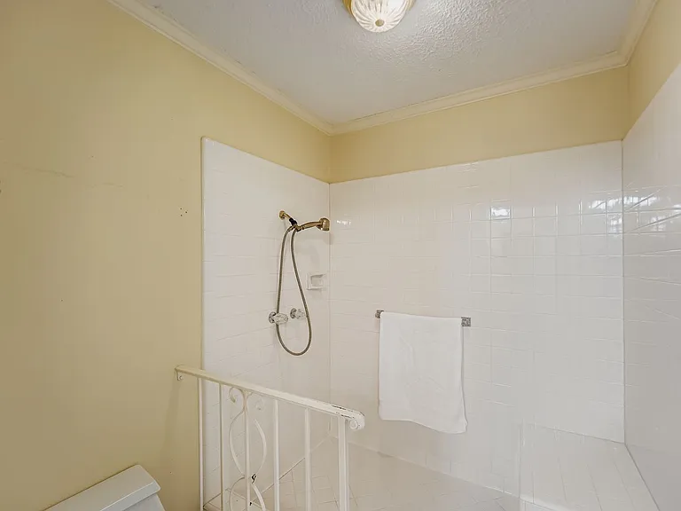 8104 East Ct — Photo 24