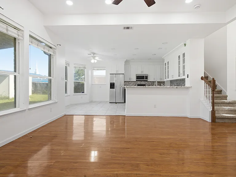 2114 Rustic Ridge Dr — Photo 27