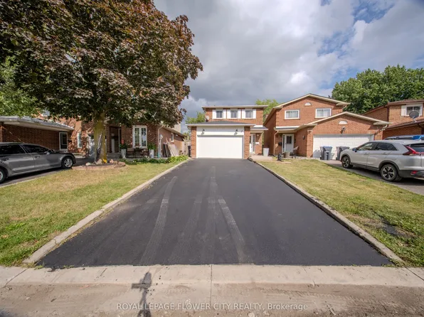 6 Crenshaw Ct, Brampton, ON L6Z 1W9