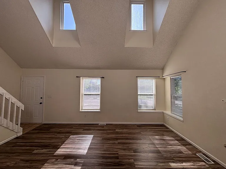 3990 Vicksburg Ter — Photo 3