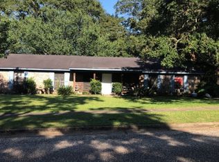1909 Woodgate Rd, Mobile, AL 36609