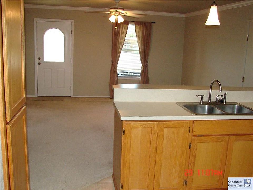 2nd image of 543 Guerra Ln