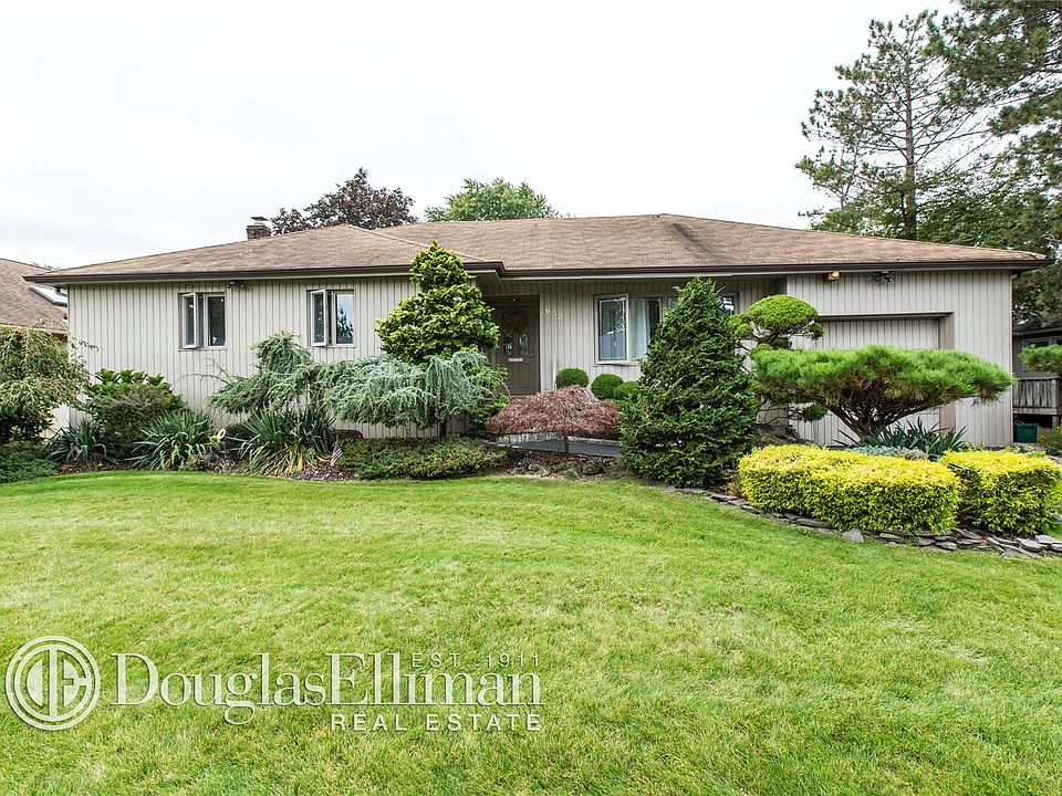 1st image of 652 Pierce Pl