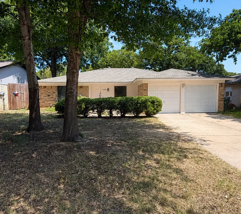 5309 Holly Trl