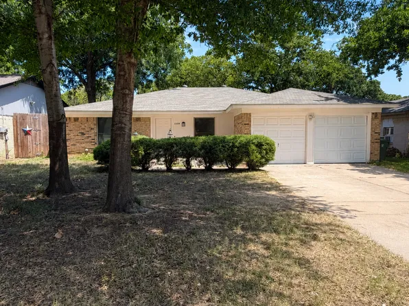 5309 Holly Trl, Arlington, TX 76016