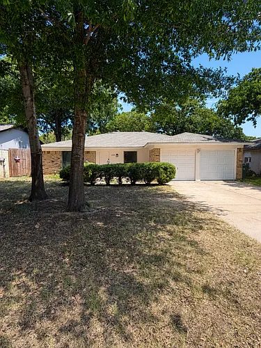 5309 Holly Trl Photo 1 5309 Holly Trl Photo 1