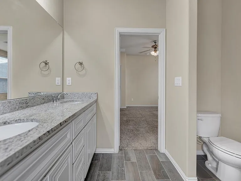 6711 Hall Of Fame Blvd — Photo 17