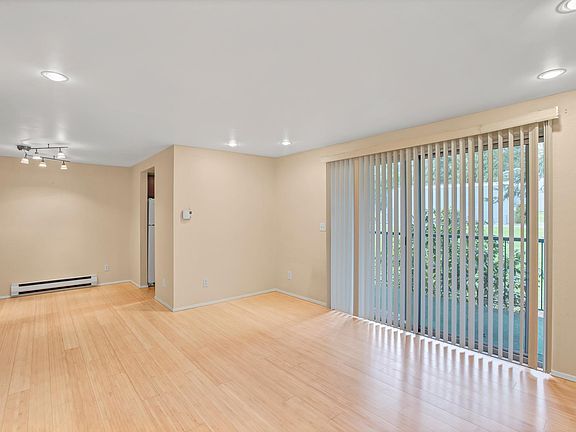 Living room + Dinning room