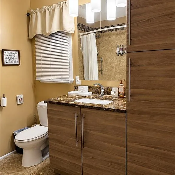 8945 Carroll Manor Dr — Photo 31