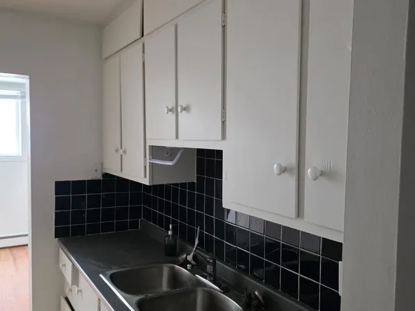 3875 Robinson St #15, Regina, SK S4S 3C5