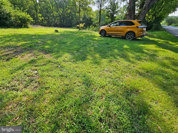3460 Cherry Run Rd, Hedgesville, WV 25427