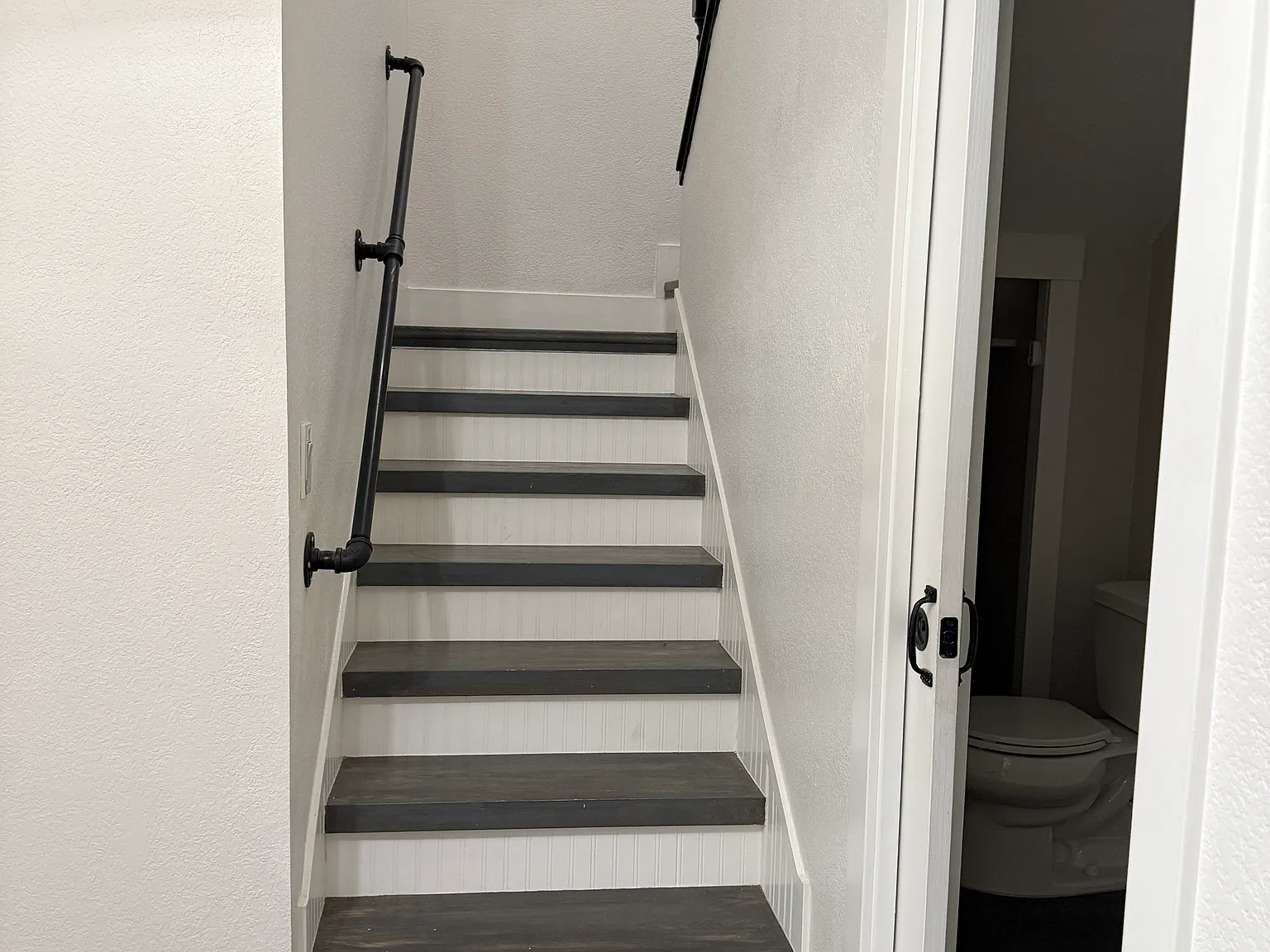 Tudor Way, Loomis — Photo 2