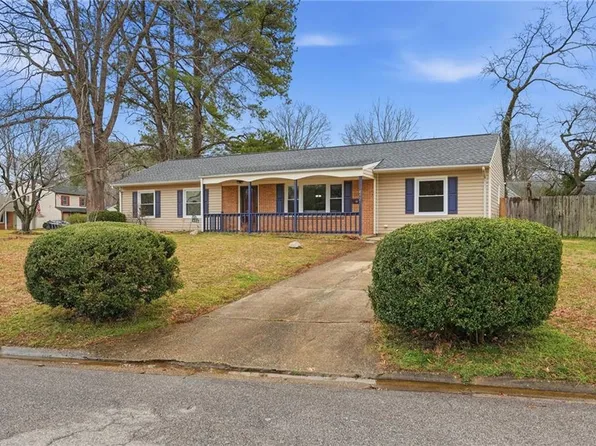 452 Bethune Dr, Virginia Beach, VA 23452