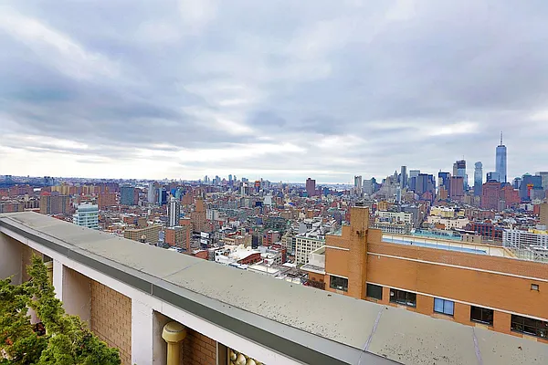 Sold by Keller Williams NYC | media 15