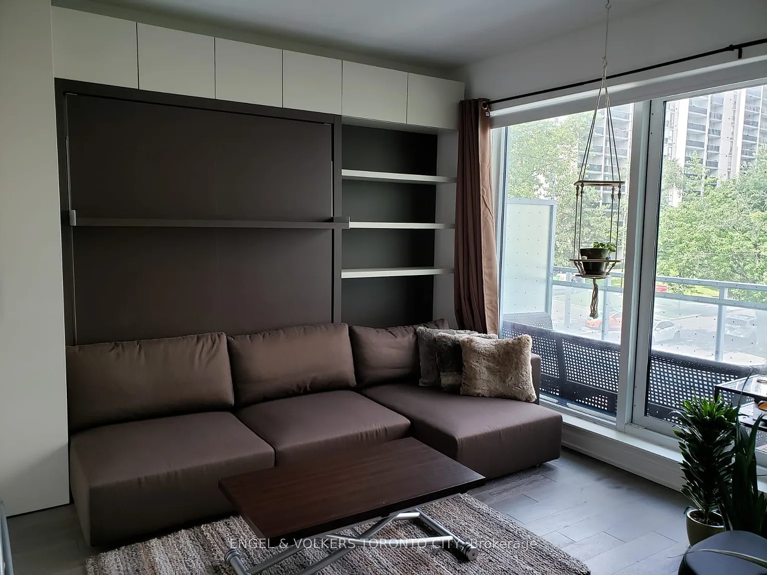 HighPark Condominiums — Photo 3