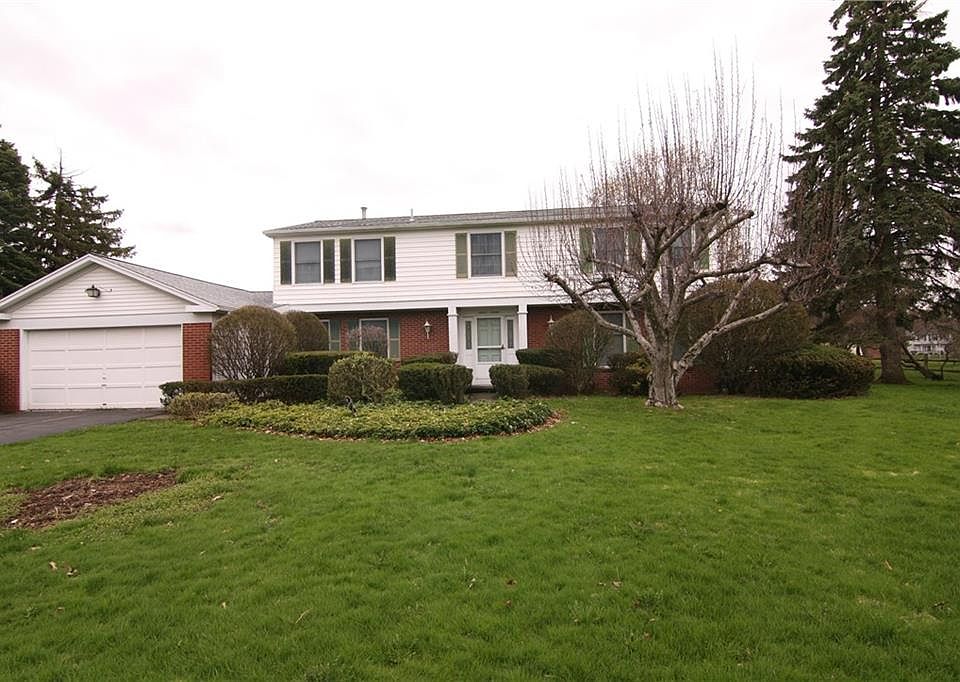 1st image of 43 Charter Oaks Dr