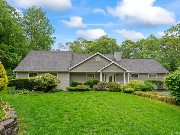 30 Darby Drive, South Huntington, NY 11746