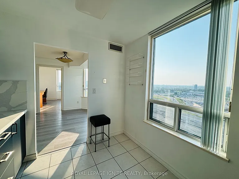 68 Corporate Dr #2025 — Photo 5