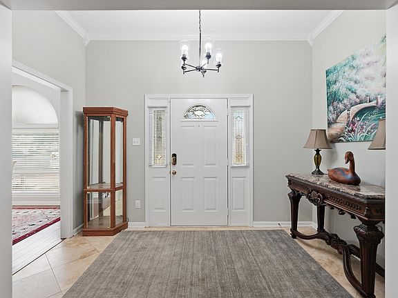 3rd image of 152 Carnelian Dr