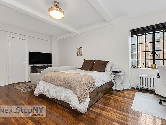 3rd image of 5 Tudor City Pl APT 709