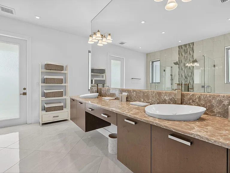 13480 Machiavelli Way — Photo 32