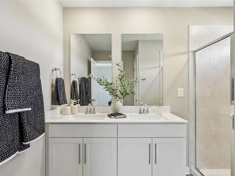 417 Harmon Ct — Photo 7