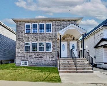 107-13 220th St, Queens Village, NY, 11429