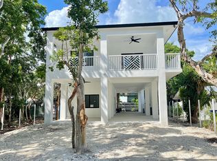 118 Harry Harris Dr, Tavernier, FL 33070