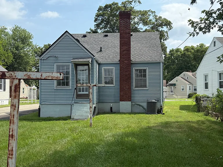 100 Staebler Ave — Photo 17