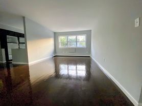 450 Lincoln Ave