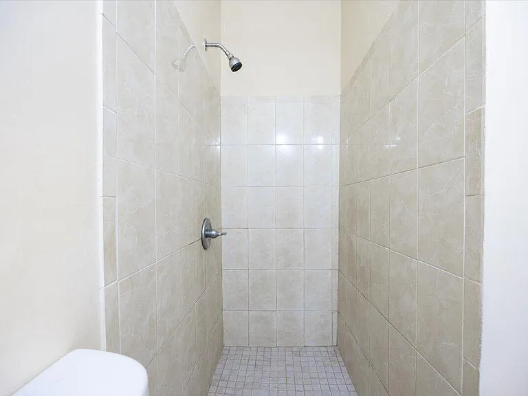 5540 Lakewood Cir S #F — Photo 35