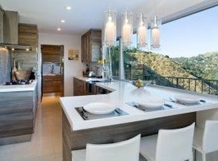 2040 Hercules Dr, Los Angeles, CA 90046